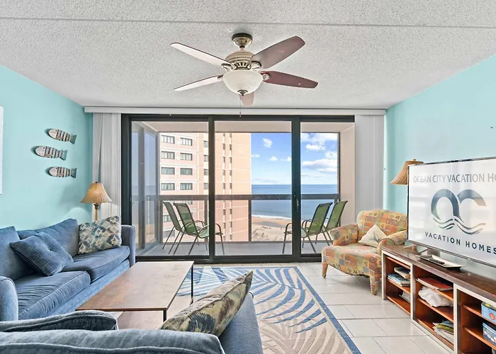 Golden Sands 701 Beachfront Family Escape *