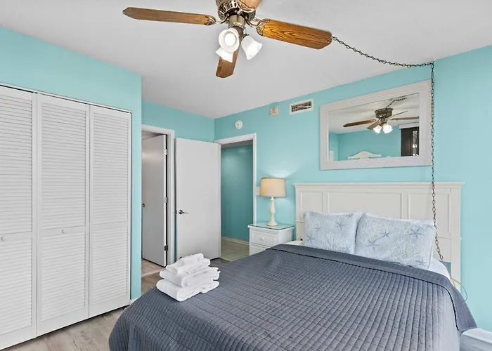 Golden Sands 701 Beachfront Family Escape